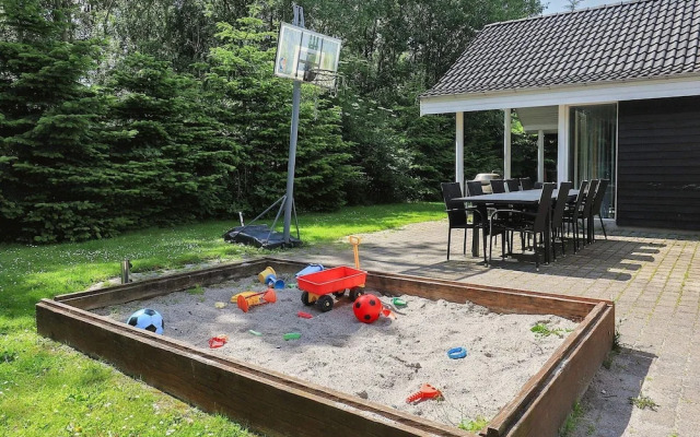 14 Person Holiday Home in Vaeggerlose
