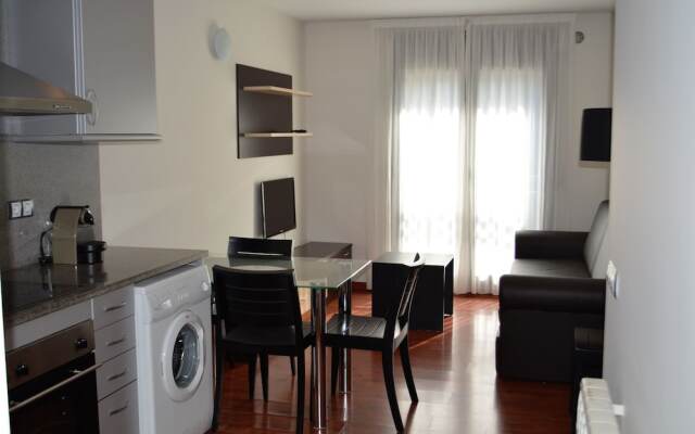 Peretol Apartments 1950M