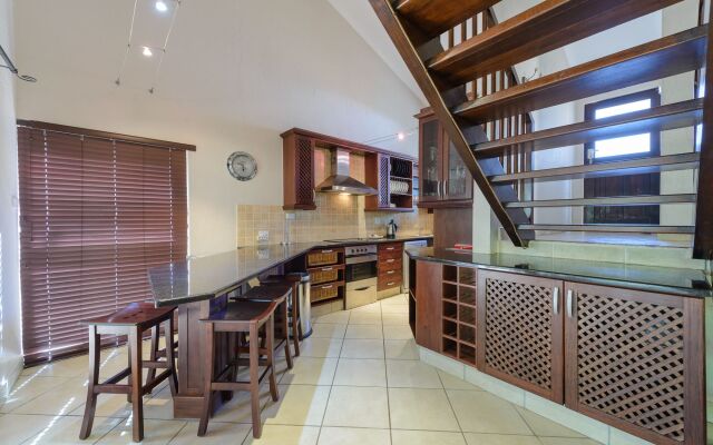 San Lameer Villa Rentals  3207