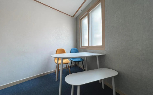 Modern K-style House