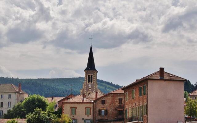 Gîte Saint-Haon-le-Vieux, 4 pièces, 6 personnes - FR-1-496-156