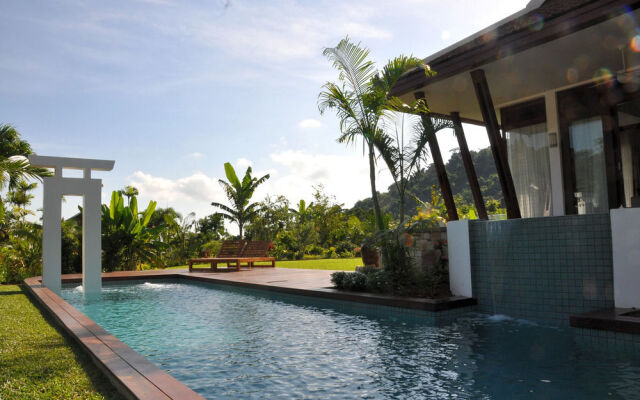 Cominsia Lodge