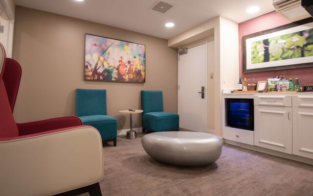 Hilton Garden Inn Calabasas