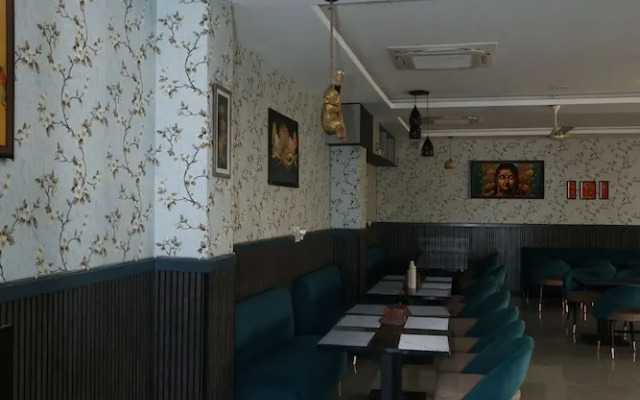 Aries Inn