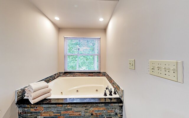 1455 Gatlinburg - 3 Br Cabin