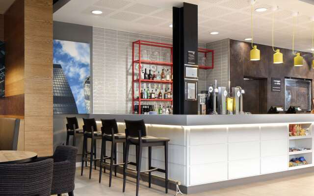 Hampton by Hilton London Docklands