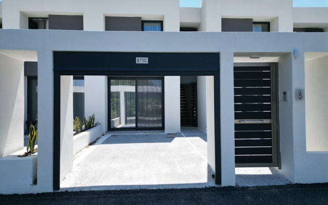 Serene Villas Halkidiki - Cfront Private Pool
