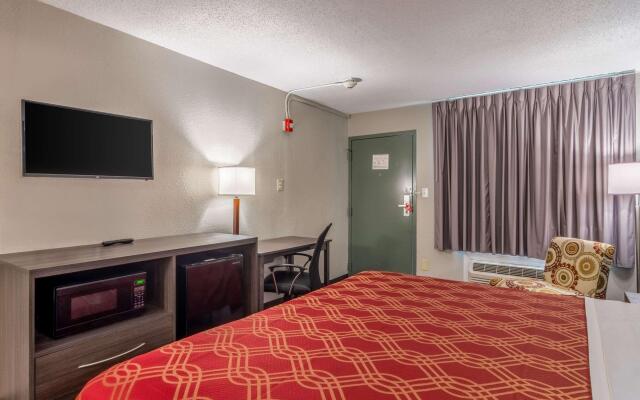 Econo Lodge East Ridge