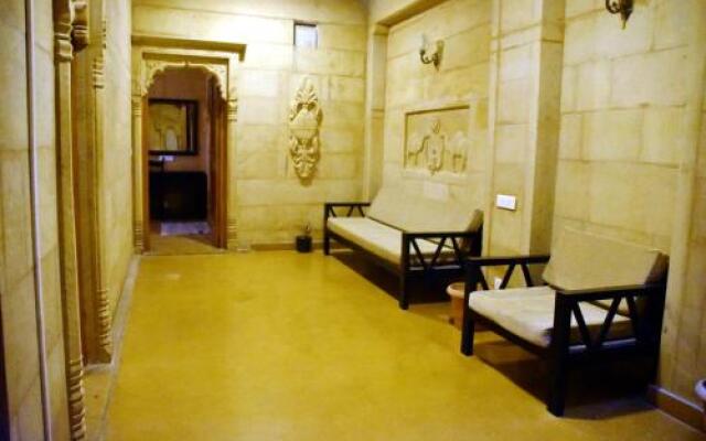 OYO 8100 Hotel Naman Haveli