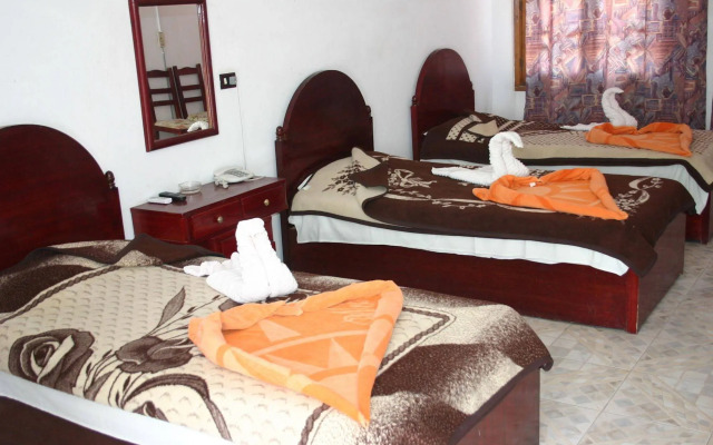 Yasmina Hotel