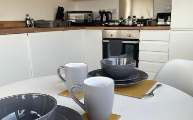#0503 Lovely one bedroom apartment with free parking