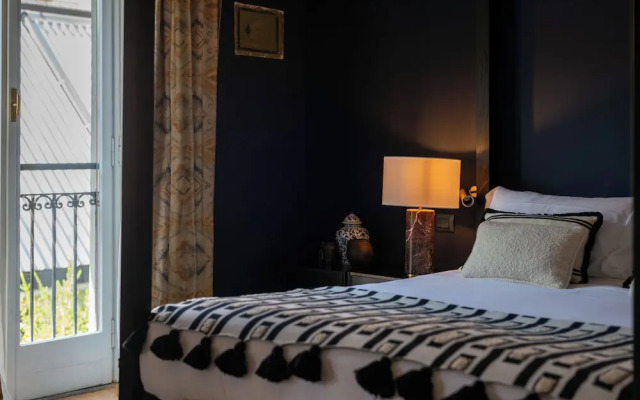 Bagutta Suites