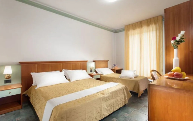 Hotel Zeus