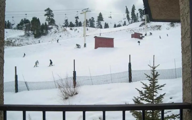 RedAwning Slope Side Lodge #1477