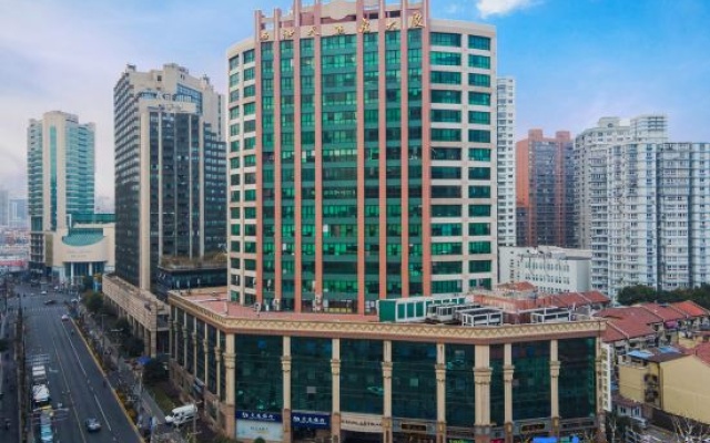 Dormitory light luxury hotel (Nanjing West Road subway station store) – Outside – Shanghai