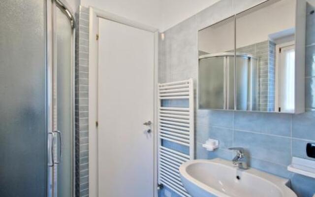 Cozy Lake Como Apartments