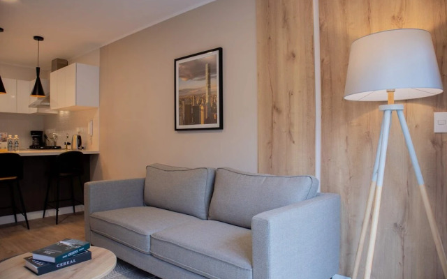 w Impressive 1BR w Balcony in Miraflores