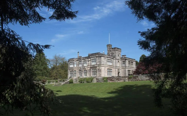 Hampton Manor