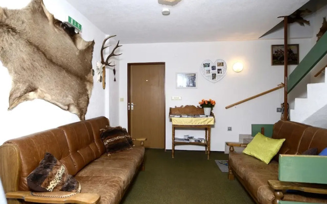 Spacious Holiday Home With Garden