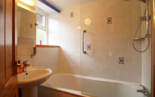 Holiday Home Yr Hen-Ryd