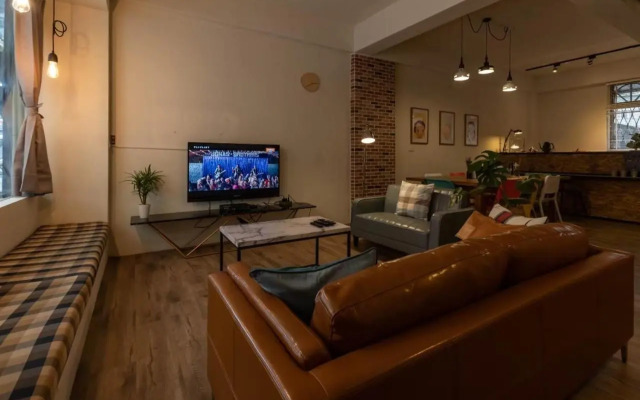 Cozy House Hostel