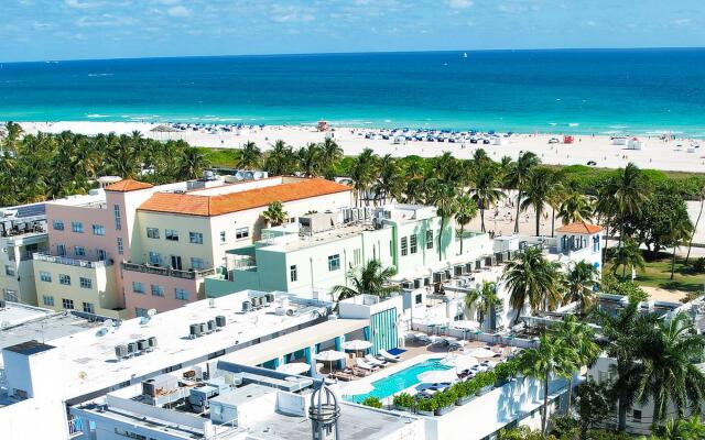 Beachfront 4 Room Ocean Drive Deluxe Suite