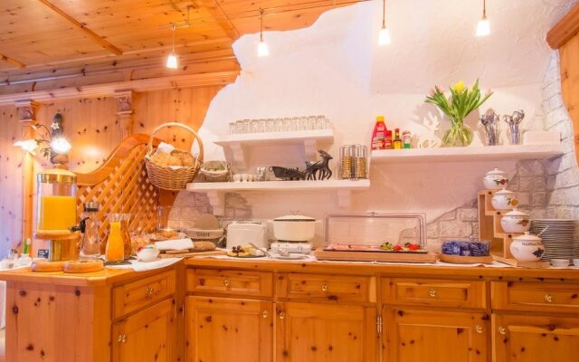 Apart Garni Elfrieda