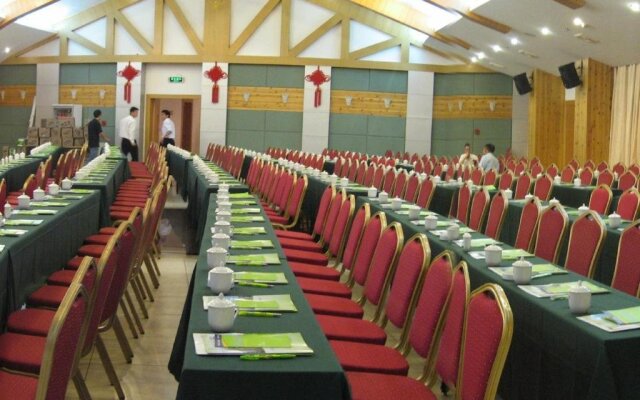 Golden Sun Star Holiday Hotel