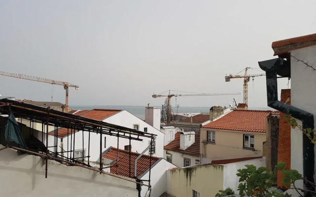 Stylish Lisbon Apartment in Alfama
