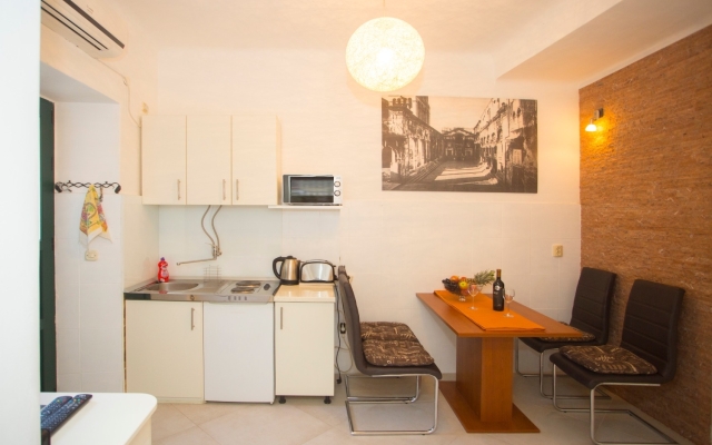 Apartment Zdrav - with big terrace: A1 Split, Riviera Split