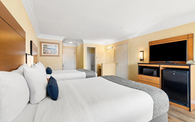 Travelodge by Wyndham San Clemente Beach