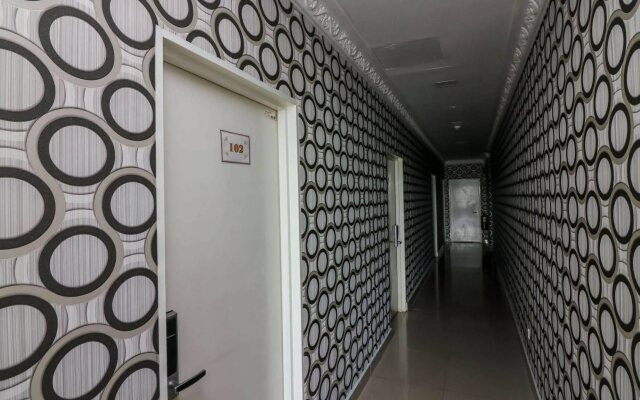 Royale City Hotel
