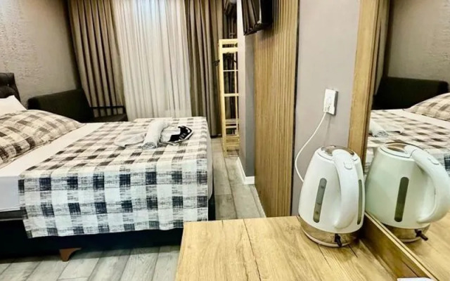 H&B Suite