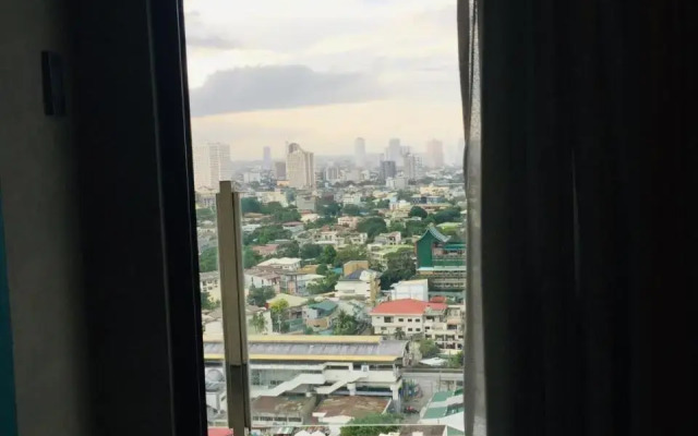 Staycation 1BR Servce Aprtmnt 2px allows 5px 23011