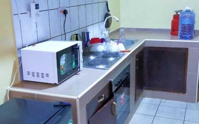 Lux Suites Mtwapa Holiday Home