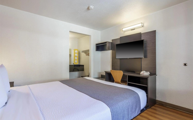 Motel 6 Fremont, CA - North