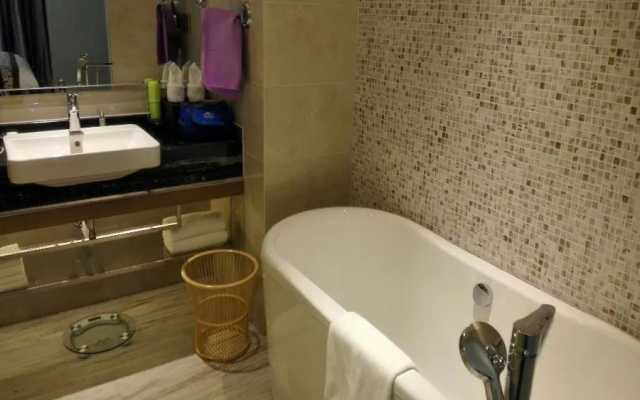 Chongqing Hechuan Wenyue (France) Resort Hotel