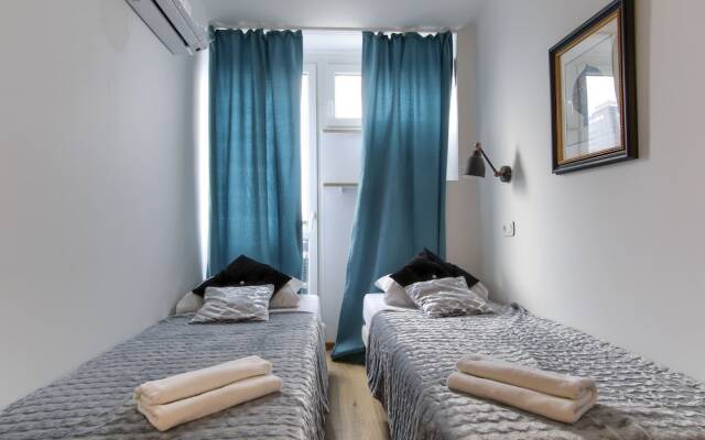 UNIT Warszawa Centrum Room by Metro Rondo ONZ