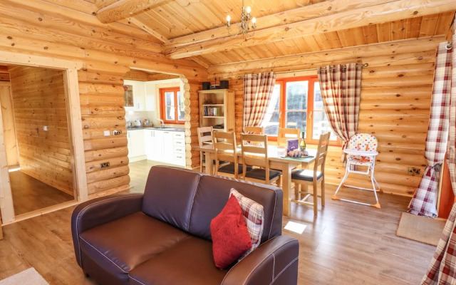 Rowan Lodge