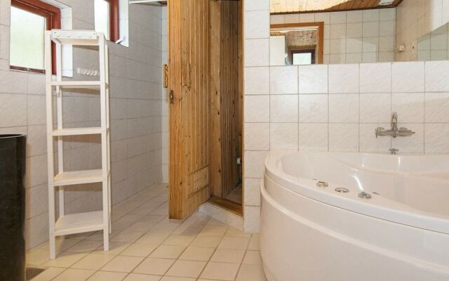 Spacious Holiday Home in Storvorde With Sea Nearby