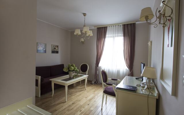 Villa Estera - Hotel & Restauracja