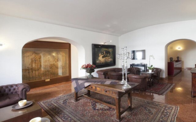 Palazzo Brunaccini Boutique Hotel