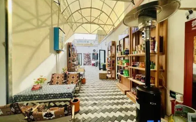 Kailash Youth Hostel