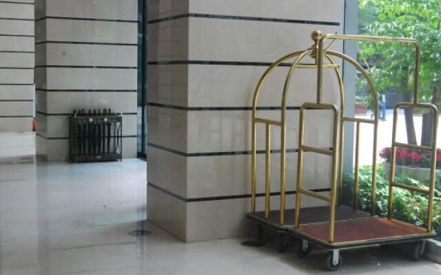 Carnival CEO Hotel (Chengdu Tianfu 3rd Street Funian Square)