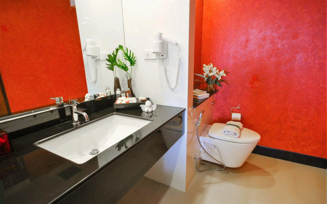 Nouvo City Hotel