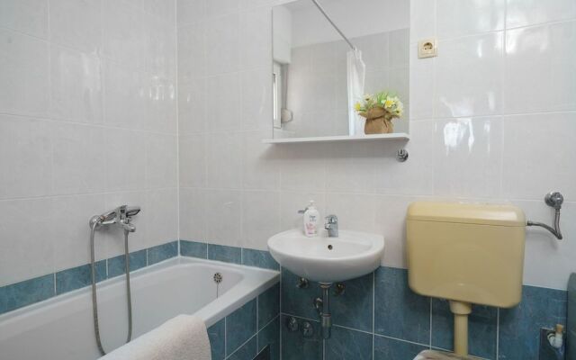 Apartment Nedoklan