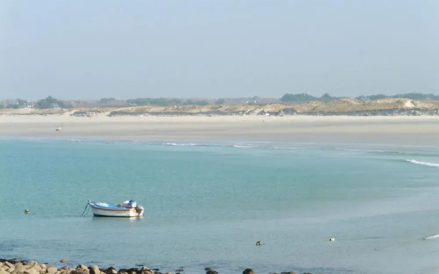 Holiday House With Private Pool in a Shared Property