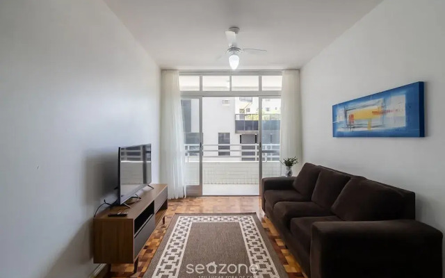 Beachfront Apartment With Side Beach View Ety0024