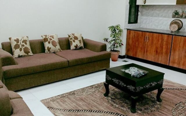 Greenleaf Suites