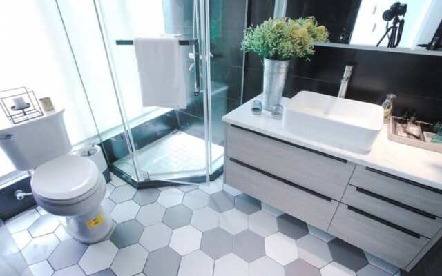 N·Time Art Hotel (Chongqing Jiefangbei Pedestrian Street)